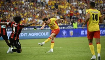 Thauvin, un héros pour les supporters de Lens