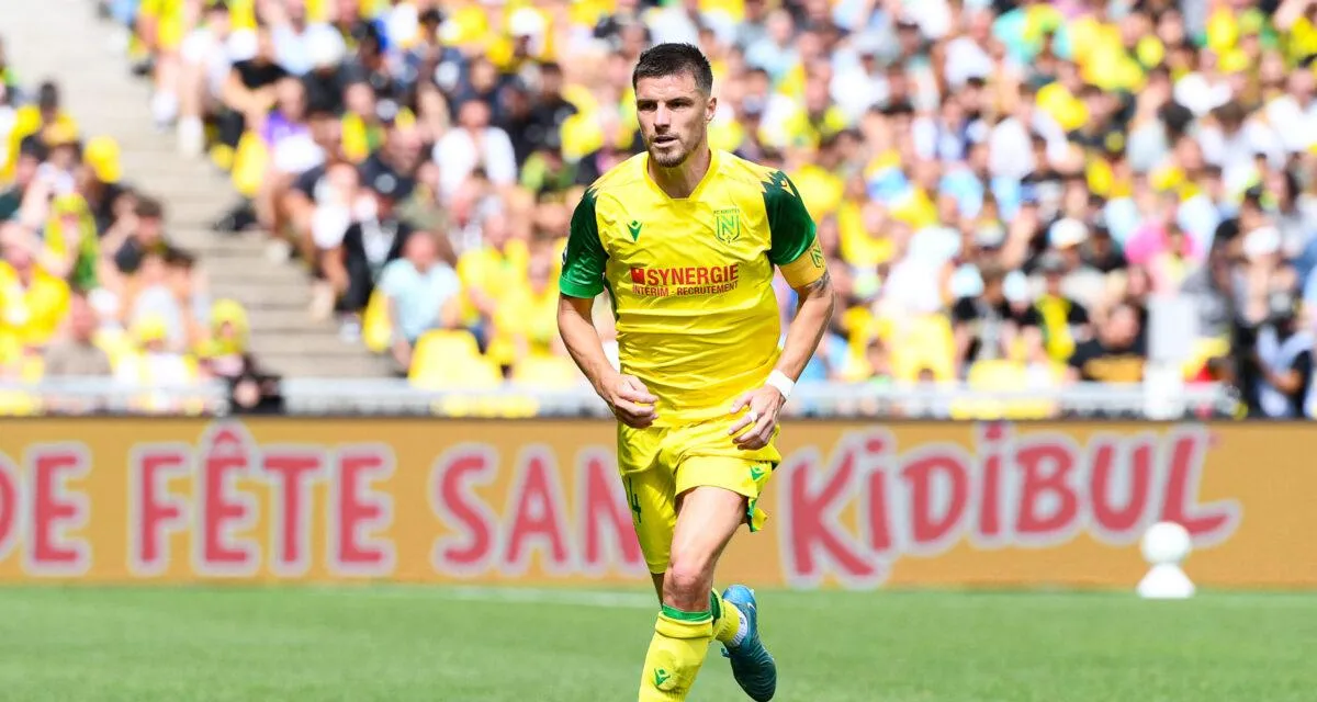 1200-L-matchs-en-direct-ligue-1-ligue-2-ligue-3-national-1-et-national-2-en-direct-live-ds-14h.jpg Matchs en direct : Ligue 1, Ligue 2, Ligue 3, National 1 et National 2 en direct live dès 14h