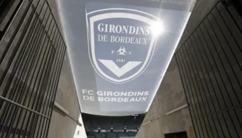 Les Girondins de Bordeaux cherchent à se maintenir en National 2 malgré des obstacles