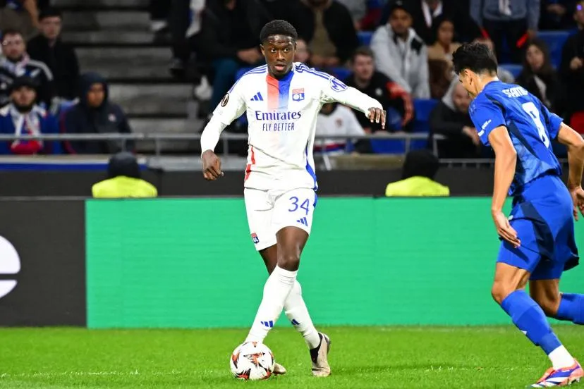 2456b.jpg Mercato : le milieu de l'OL Mahamadou Diawara prêté avec option d'achat au Red Star