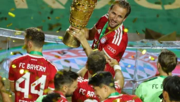 Harry Kane scores hat-trick as Bayern Munich wins cup