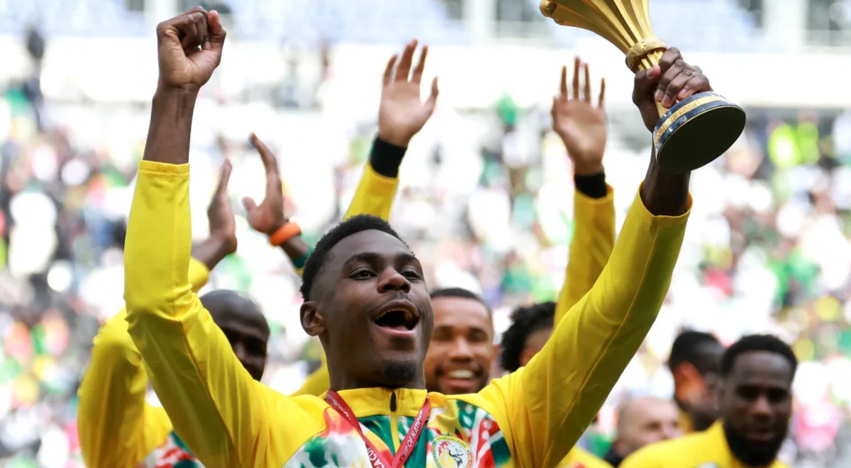 3159.jpg Senegal parade Afcon trophy at Stade de France in defiance at being stripped of title