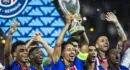 Le PSG domine le football européen tandis que la Ligue 1 lutte pour sa survie