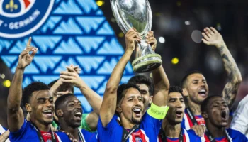Le PSG domine le football européen tandis que la Ligue 1 lutte pour sa survie