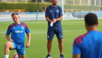 Derek McInnes suspendu quatre matches après ses critiques sur un penalty