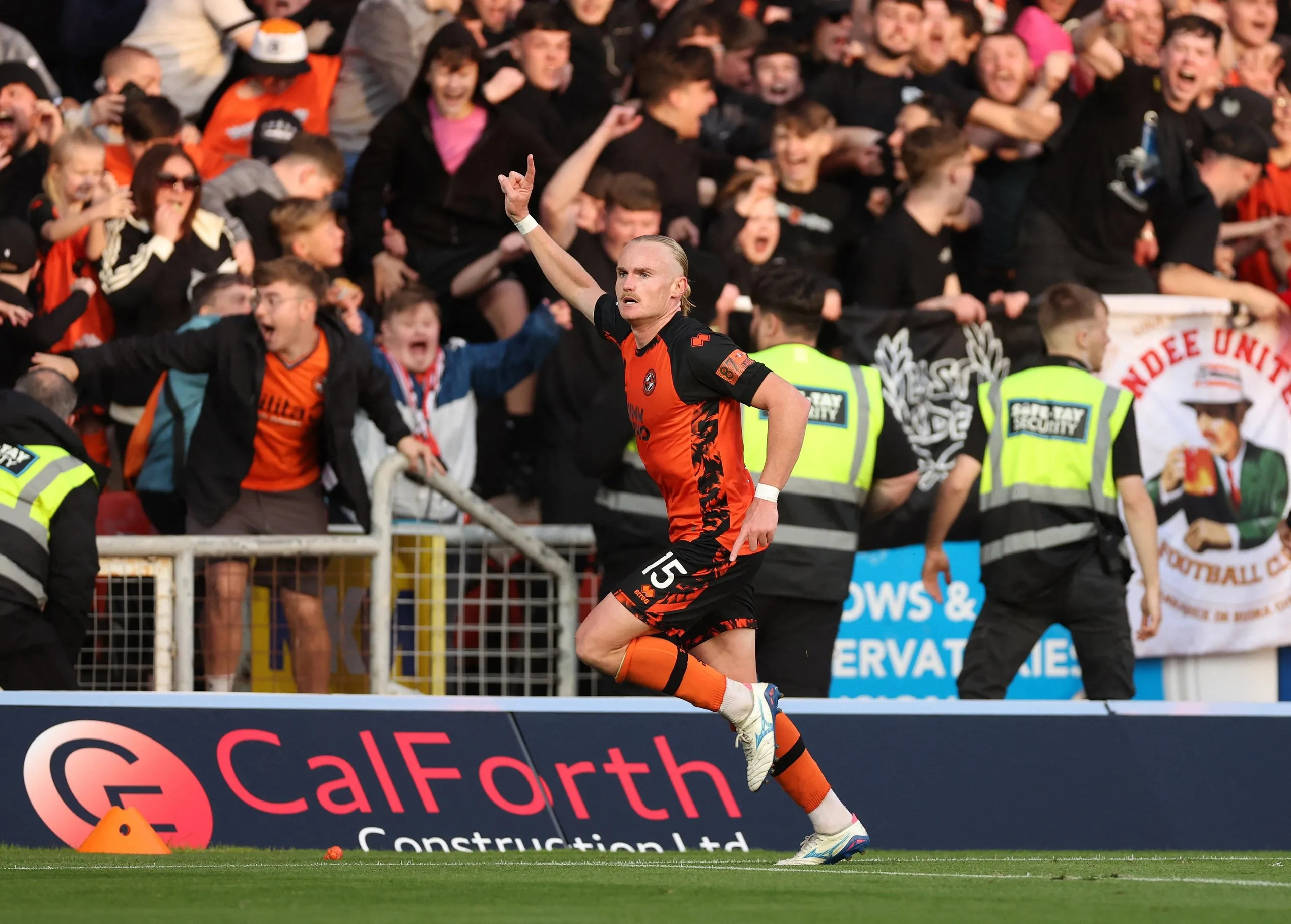 Dundee United’s Lachlan Rose celebrates scoring 