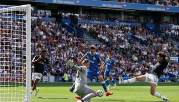Brighton écrase Aston Villa, Gomes expulsé ajoute à la douleur d&rsquo;Emery