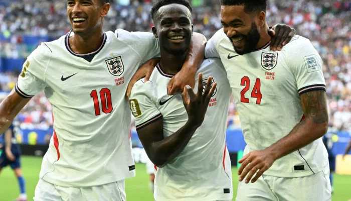 Saka scores hat-trick as England defeats France 6-4