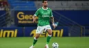 Joao Ferreira, défenseur de Saint-Étienne, évacué sur civière après un choc