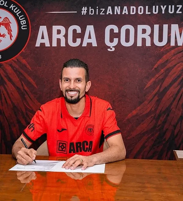 Çorum FK, Brezilyalı kaleci Marcos Felipe'yi renklerine bağladı