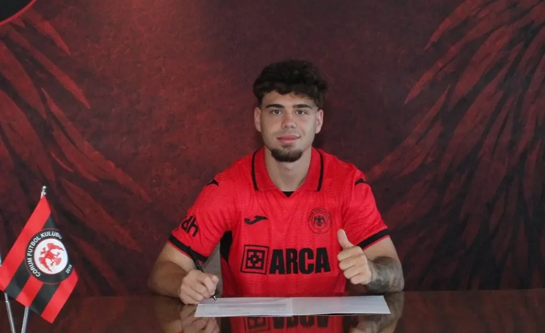 Çorum FK, Rumen milli futbolcu Andrei Borza'yı renklerine bağladı