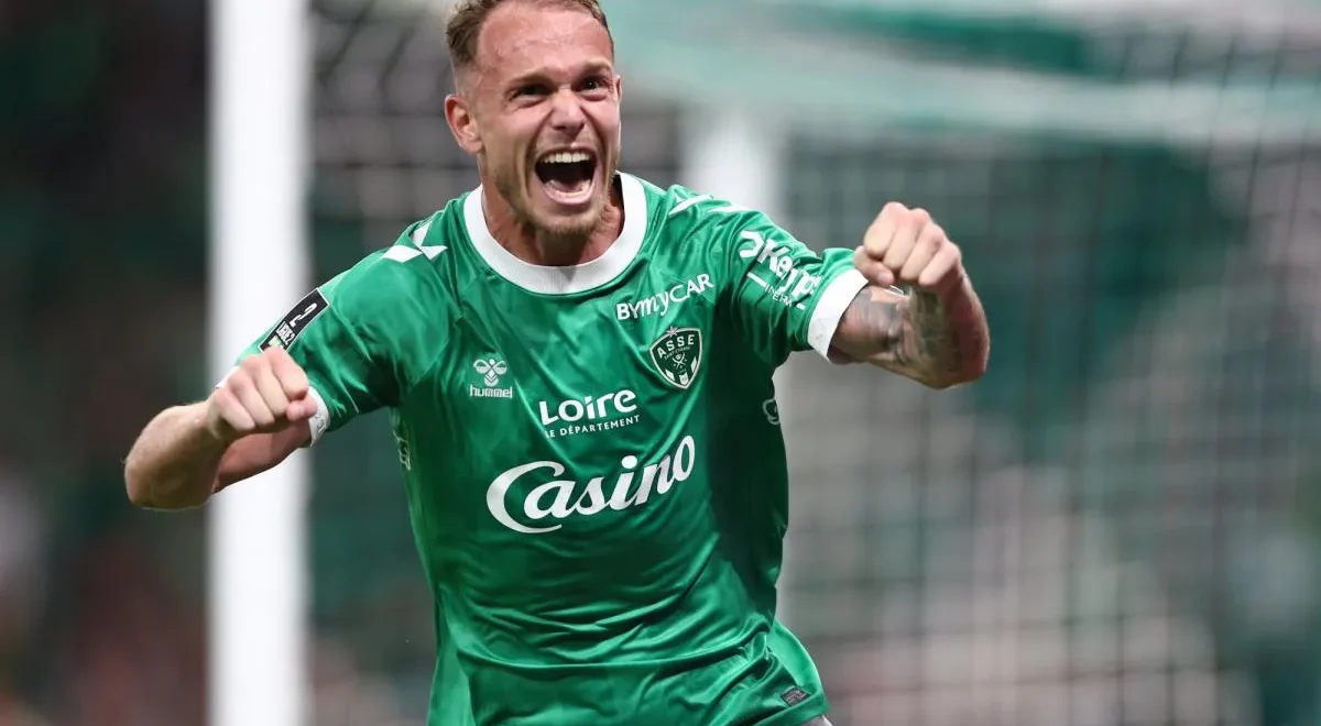 d9c6e.jpg Décisif dans un rôle nouveau avec plus de responsabilités, Irvin Cardona booste Saint-Étienne en ce début de saison de Ligue 2