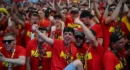 Lens célèbre son premier titre de Coupe de France avec une parade festive