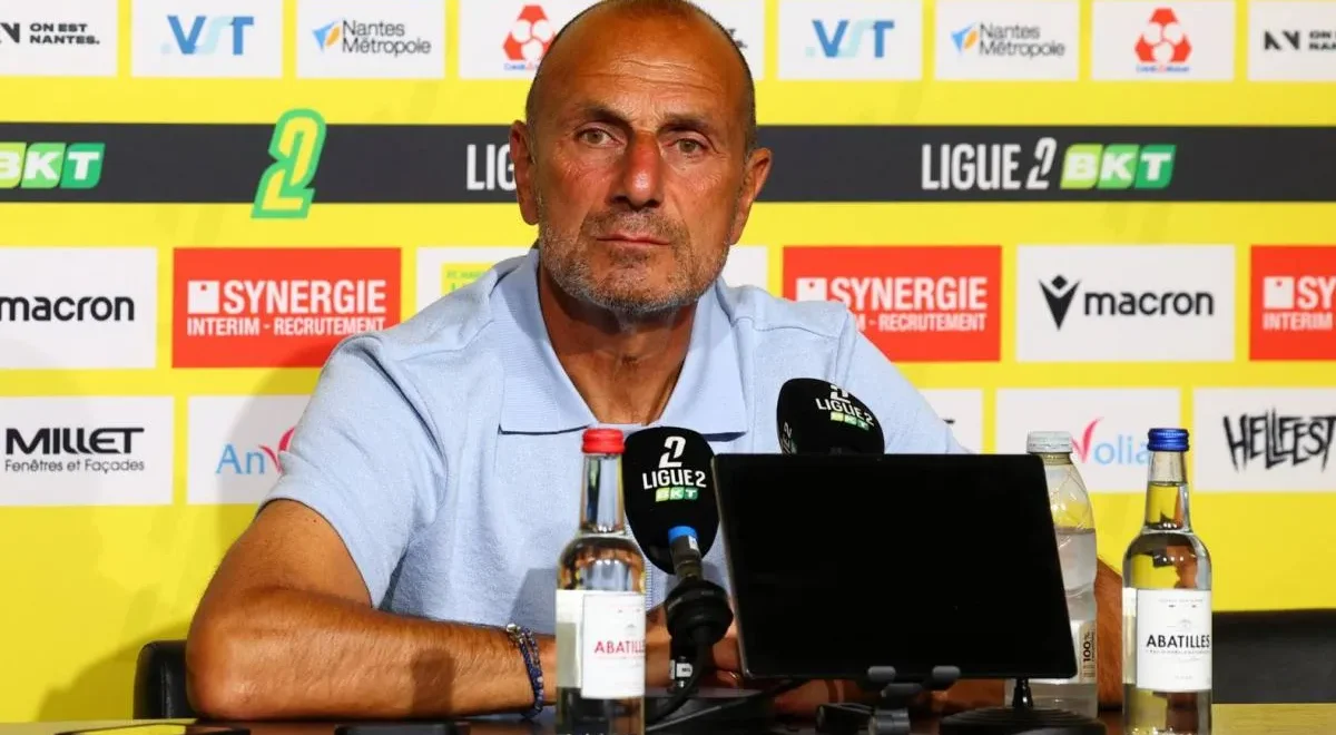 e41e3.jpg Michel Der Zakarian après la défaite de Nantes face à Rodez : « Si je me fais renvoyer, j'irai à la retraite »