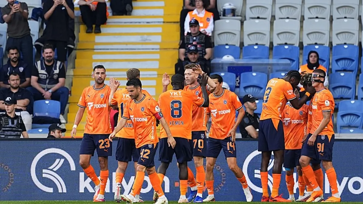 Başakşehir Kocaelispor'a karşı evinde hata yapmadı!