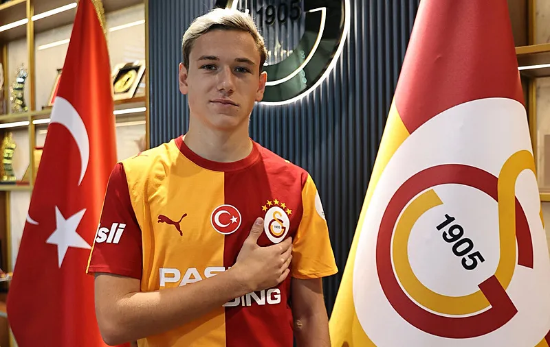 Galatasaray'da Demirovic beklenirken sürpriz! Forvet transferinde yeni gelişme