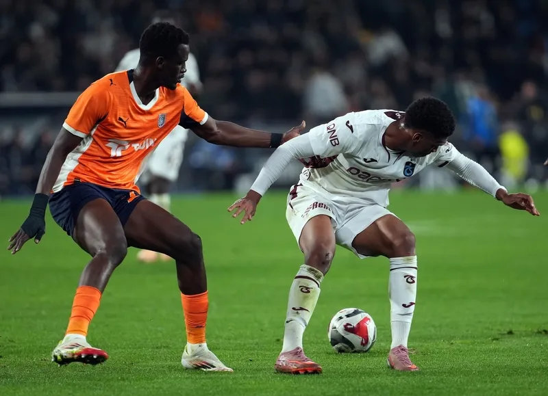 Trabzonspor - RAMS Başakşehir maçı saat kaçta, hangi kanalda? - 1