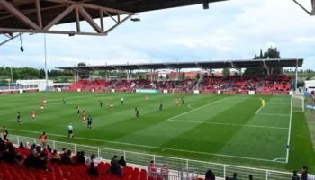 Nîmes et Bayonne en tête de leur groupe avec un parcours parfait en National 1