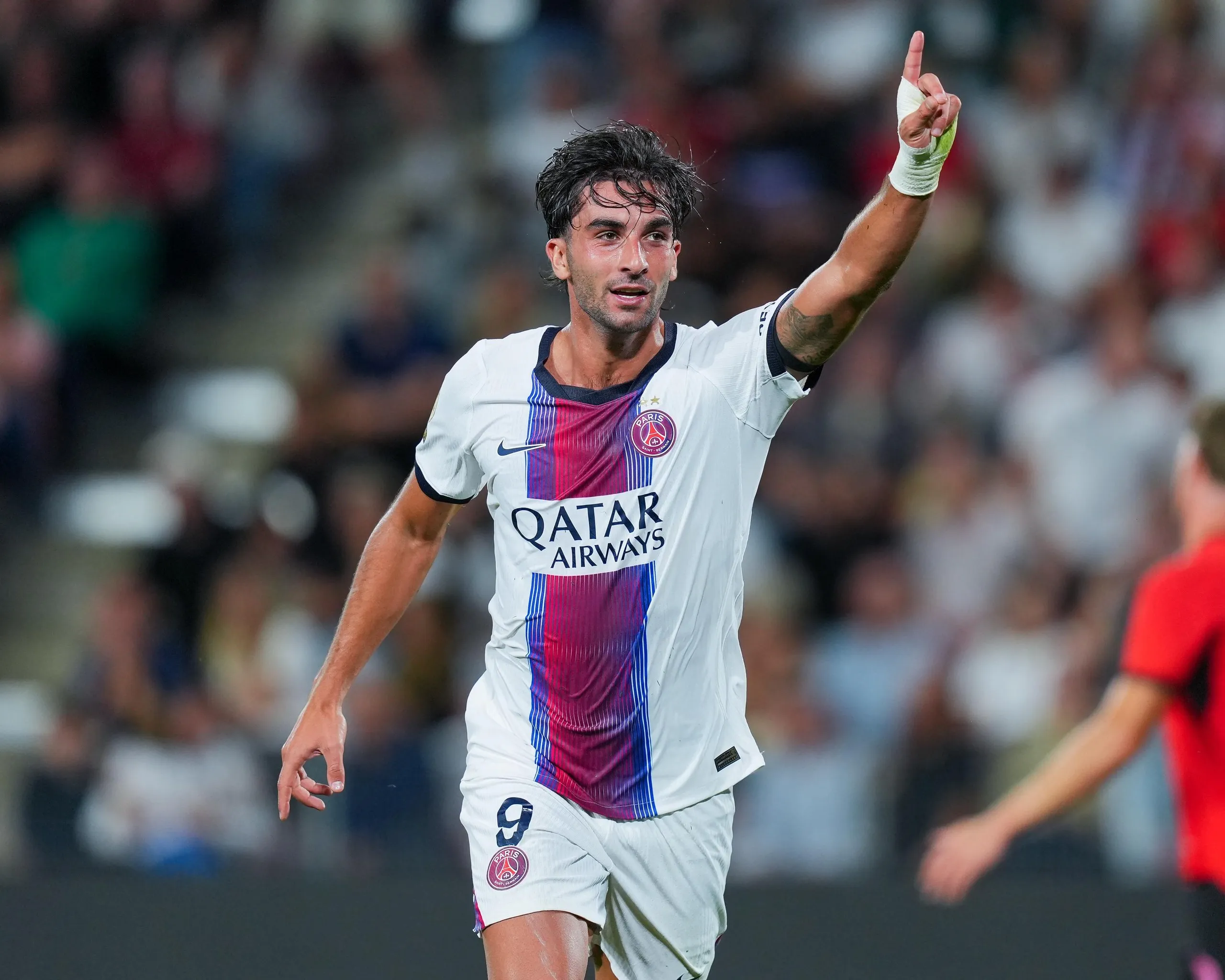 Ferran Torres celebrates scoring for PSG against Rennes