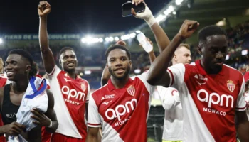 Monaco maintient ses meilleurs joueurs et domine la Ligue 1, mais à quel prix ?