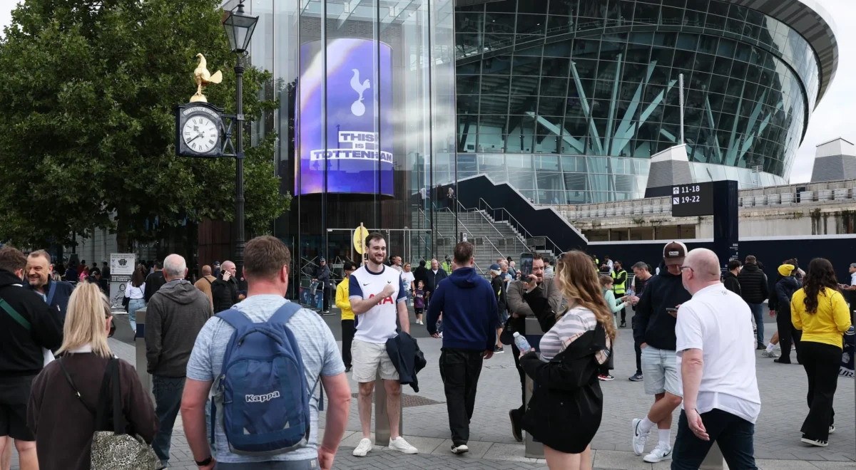 4779.jpg Tottenham v Aston Villa: Premier League – live