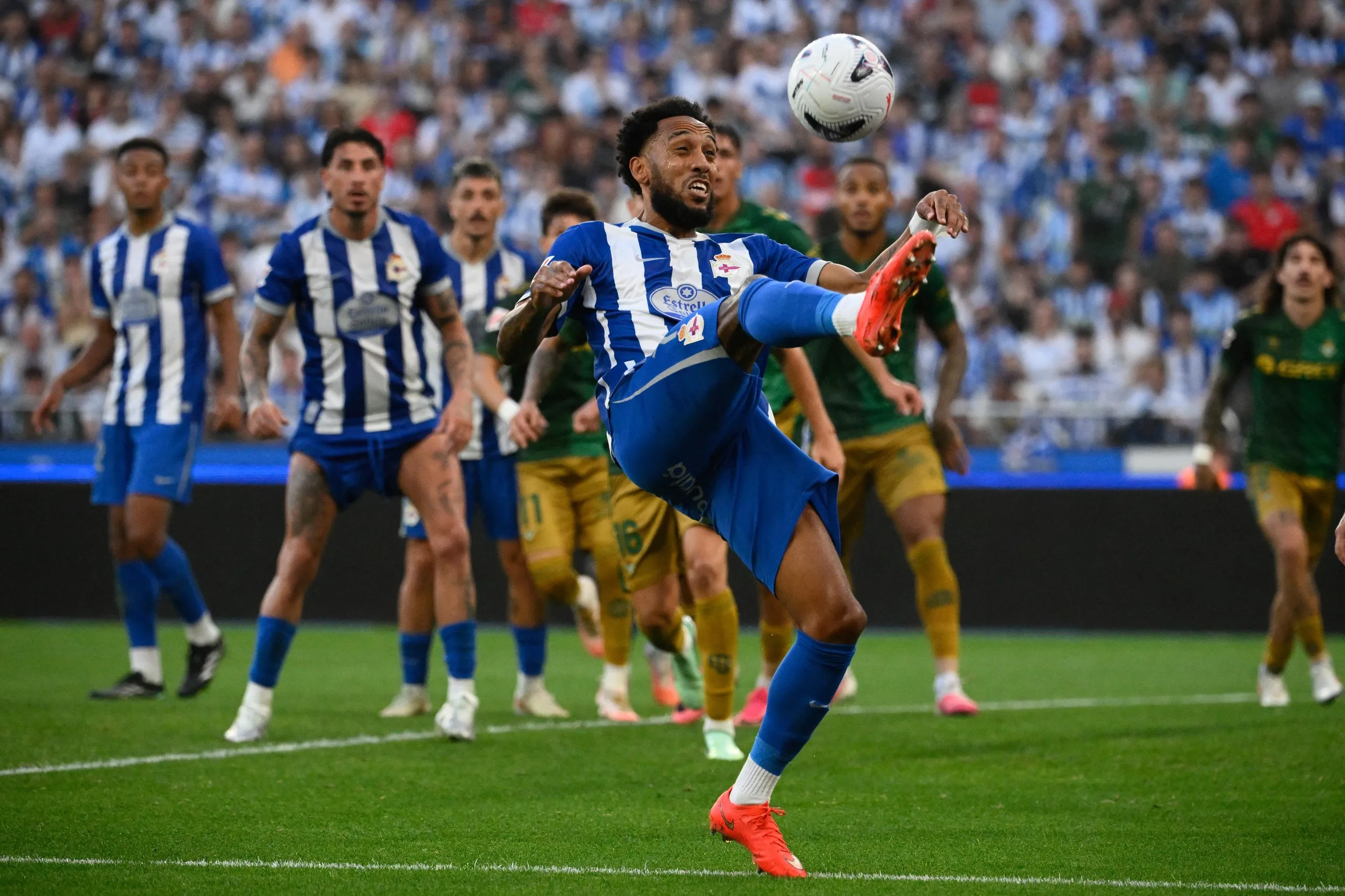 Pierre-Emerick Aubameyang in action for Deportivo