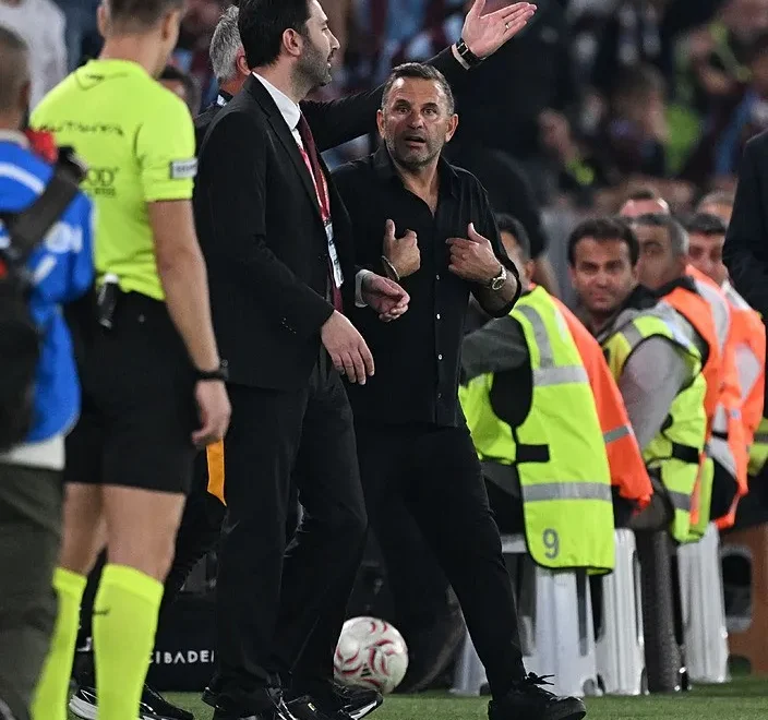 ahmet-cakar-trabzonspor-galatasaray-macini-yorumladi-okan-buruk-kendini-bilerek-attirdi-1789884539203.jpeg Ahmet Çakar, Trabzonspor-Galatasaray maçını yorumladı: Okan Buruk kendini bilerek attırdı!
