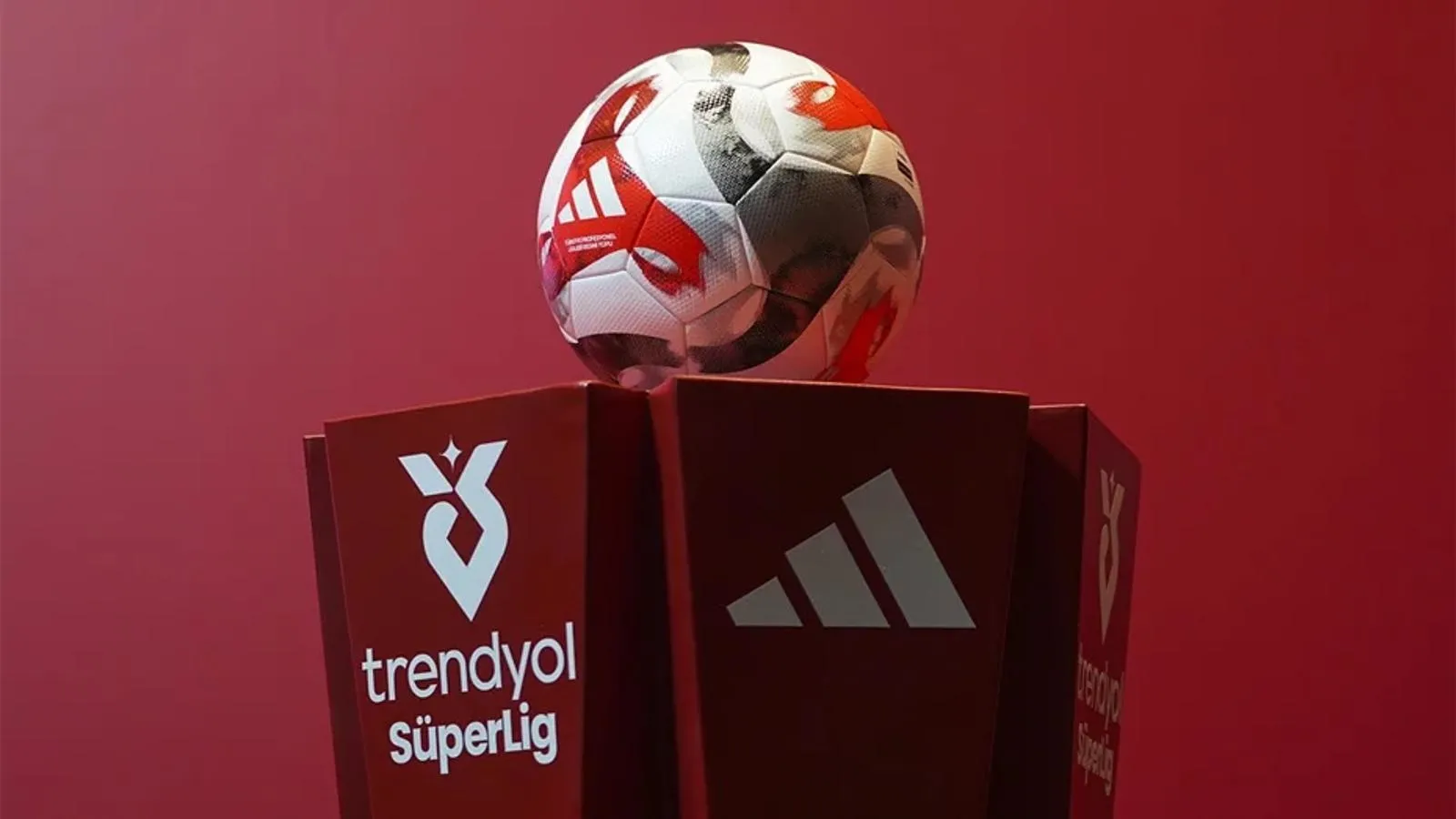 Trendyol Süper Lig'de şampiyonluk oranları değişti! İşte 4 büyüklere verilen şanslar