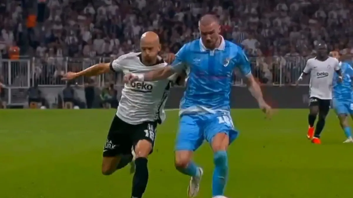 Beşiktaş'ın 2 dakikada 2 golü iptal edildi!
