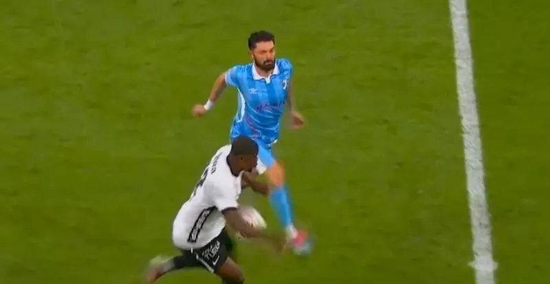 Beşiktaş'ın 2 dakikada 2 golü iptal edildi! - 1