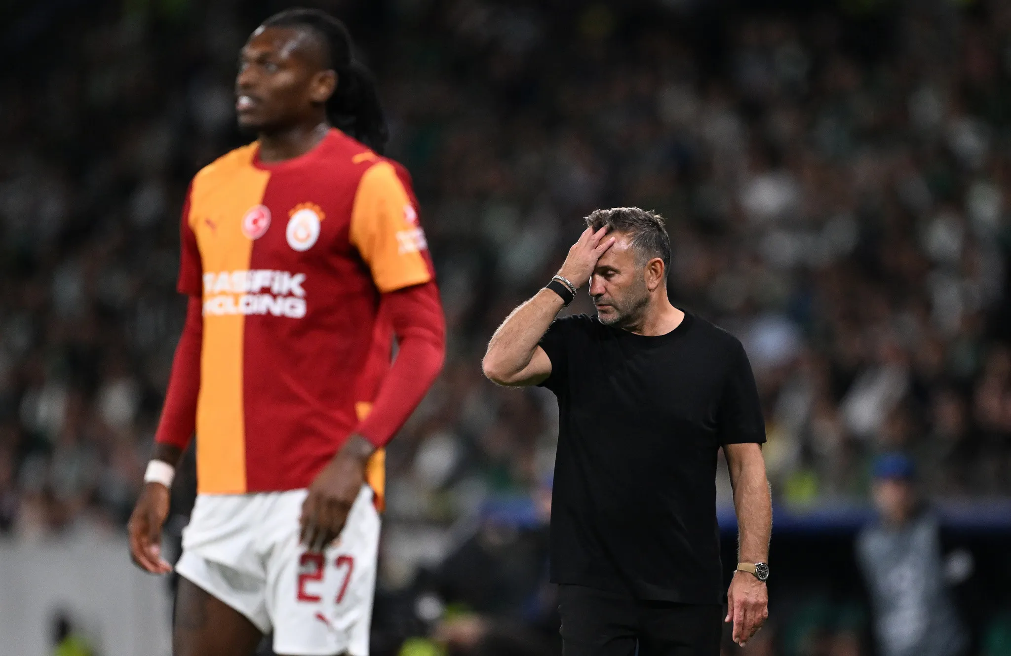 Galatasaray'da savunma krizine transfer çözümü! Resmi teklif yapıldı