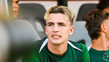 Les supporters de Chelsea demandent le retour de Jesse Derry au club