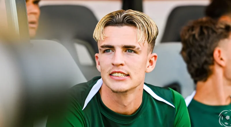 Les supporters de Chelsea demandent le retour de Jesse Derry au club