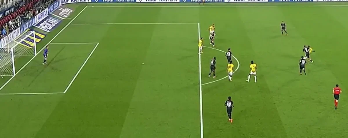 kadikoyde-gol-sevinci-kisa-surdu-irfan-can-kahveci-ofsayta-takildi-1788630890572.jpeg Kadıköy’de gol sevinci kısa sürdü! İrfan Can Kahveci ofsayta takıldı