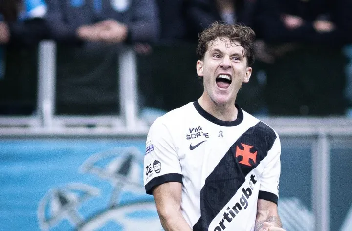 Colidio lleva dos goles en el Vasco