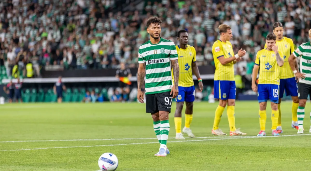 Luis-Suarez-Sporting-Arouca.jpg Eis os onzes oficiais do Sporting x Arouca da 7.ª jornada da Primeira Liga