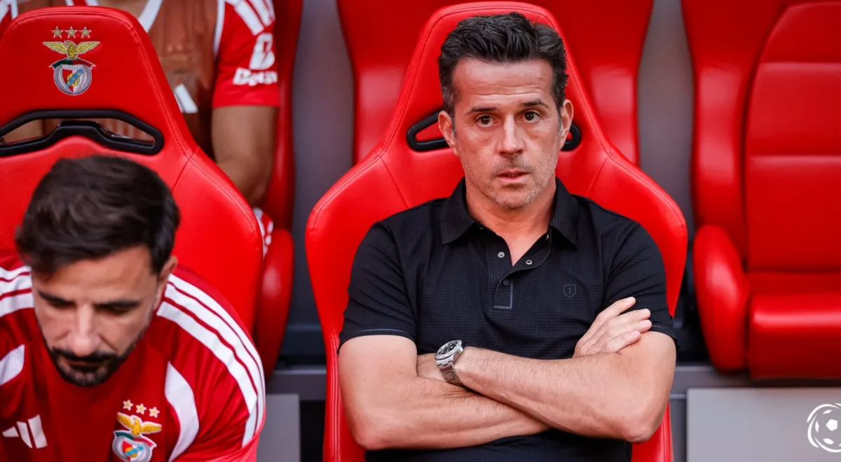 Marco-Silva-Benfica-Aarhus.jpg Marco Silva questionado sobre Fredrik Aursnes: «Está muito melhor»