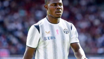 Umeh Emmanuel, attaquant du FC Zurich, rêve de Premier League