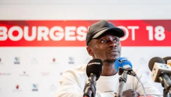 Davy Merabti prend la tête du Bourges FC après le départ de Romain Revelli