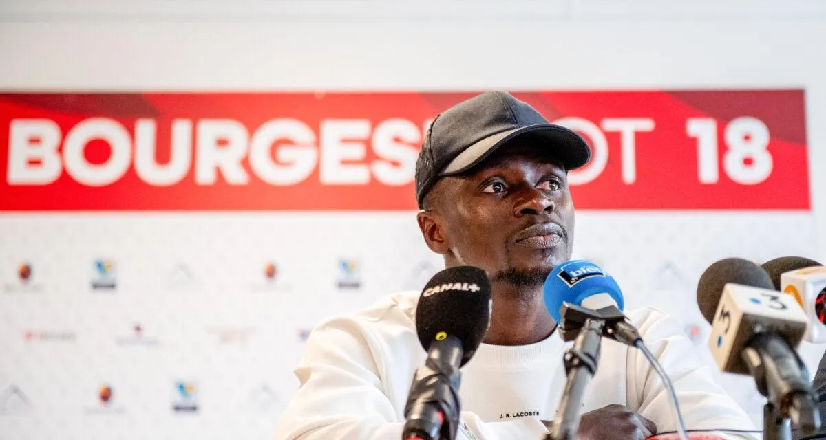 1200-L-national-1-choix-interne-au-bourges-fc-davy-merabti-nomm-entraneur.jpg National 1 : choix interne au Bourges FC, Davy Merabti nommé entraîneur
