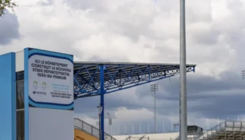 Le Racing CFF revient au stade Yves du Manoir à Colombes cette saison