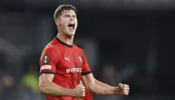 Charlie Cresswell évoque son rêve international et sa vie en Ligue 1