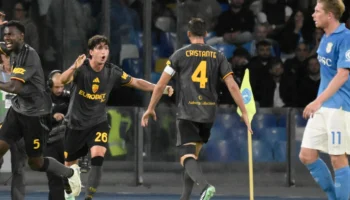 Roma et Naples partagent les points dans un match spectaculaire