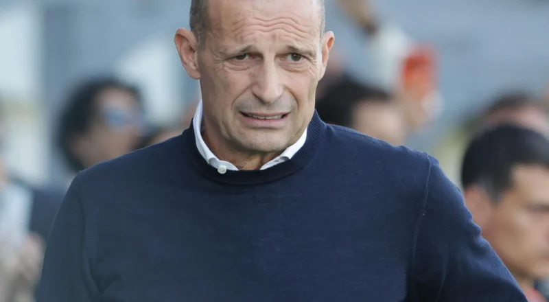 Venezia surprend Napoli, mettant Allegri sous pression