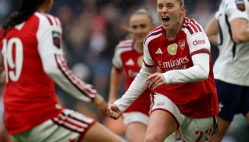 Arsenal s&rsquo;impose 2-1 contre Tottenham lors du derby de Londres en WSL
