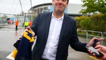 Le succès de Manchester City rehausse la position d&rsquo;Andy Burnham