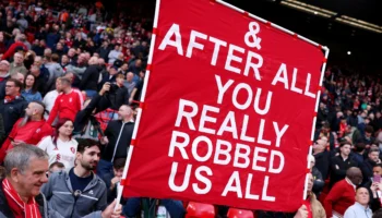 Manchester City domine Liverpool malgré la controverse