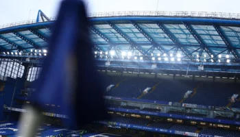 Aston Villa intente une action en justice contre Jamie Carragher pour ses insultes