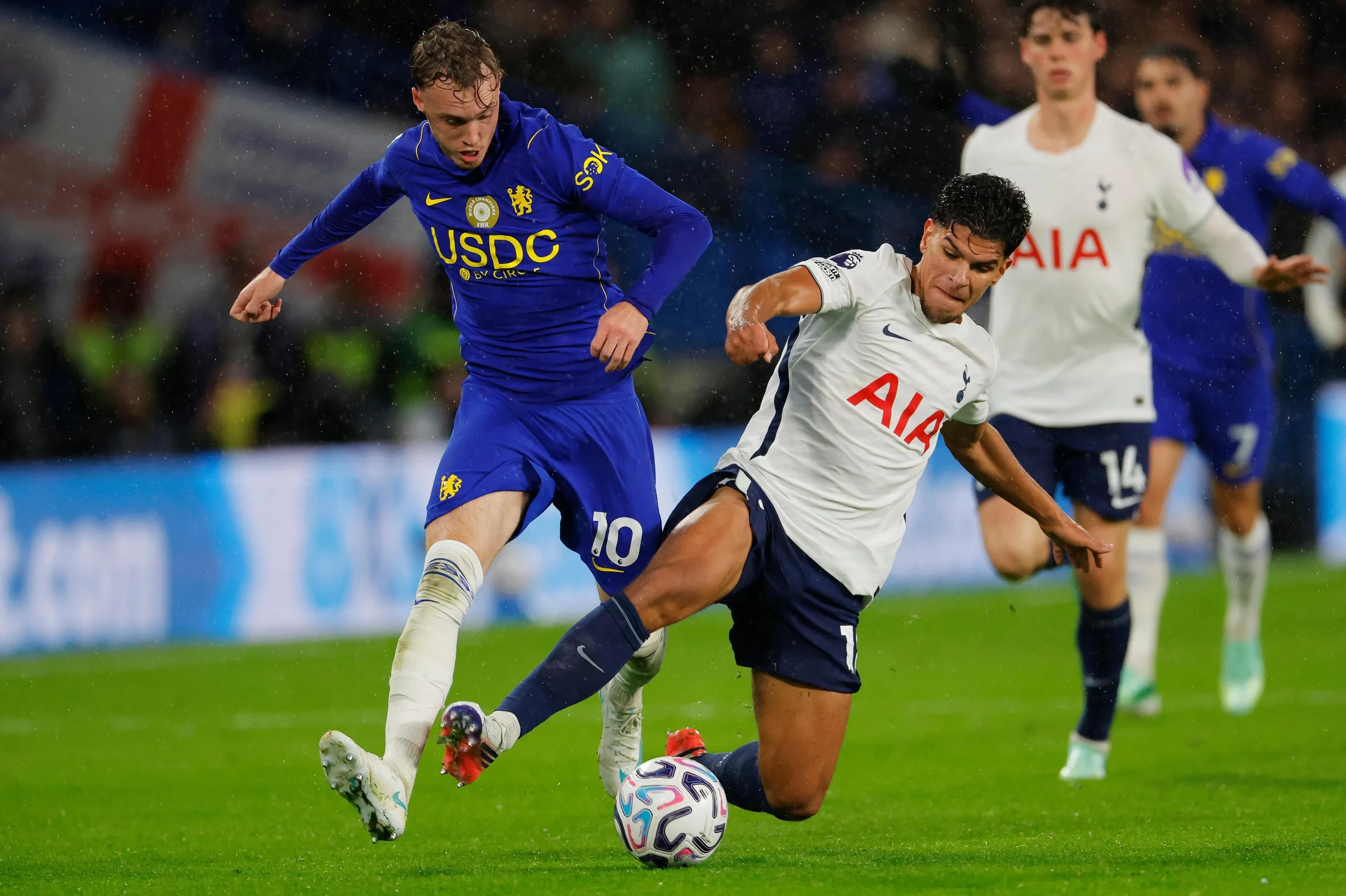 Mateus Fernandes challenges Cole Palmer during Tottenham’s 2-0 win.