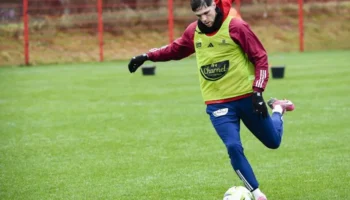 Jonas Martin, milieu de l&rsquo;US Boulogne, prêt à en découdre avec un supporter